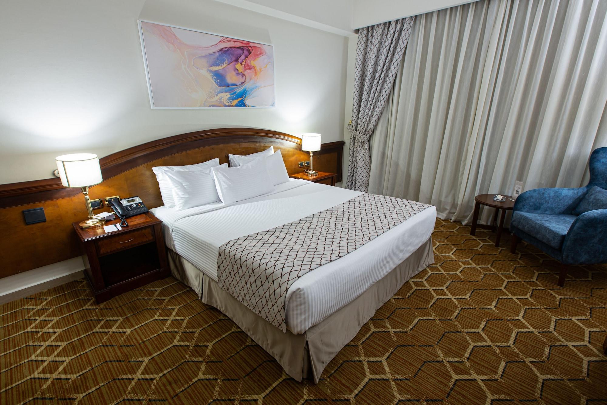 Triumph Plaza Hotel Cairo Exterior photo