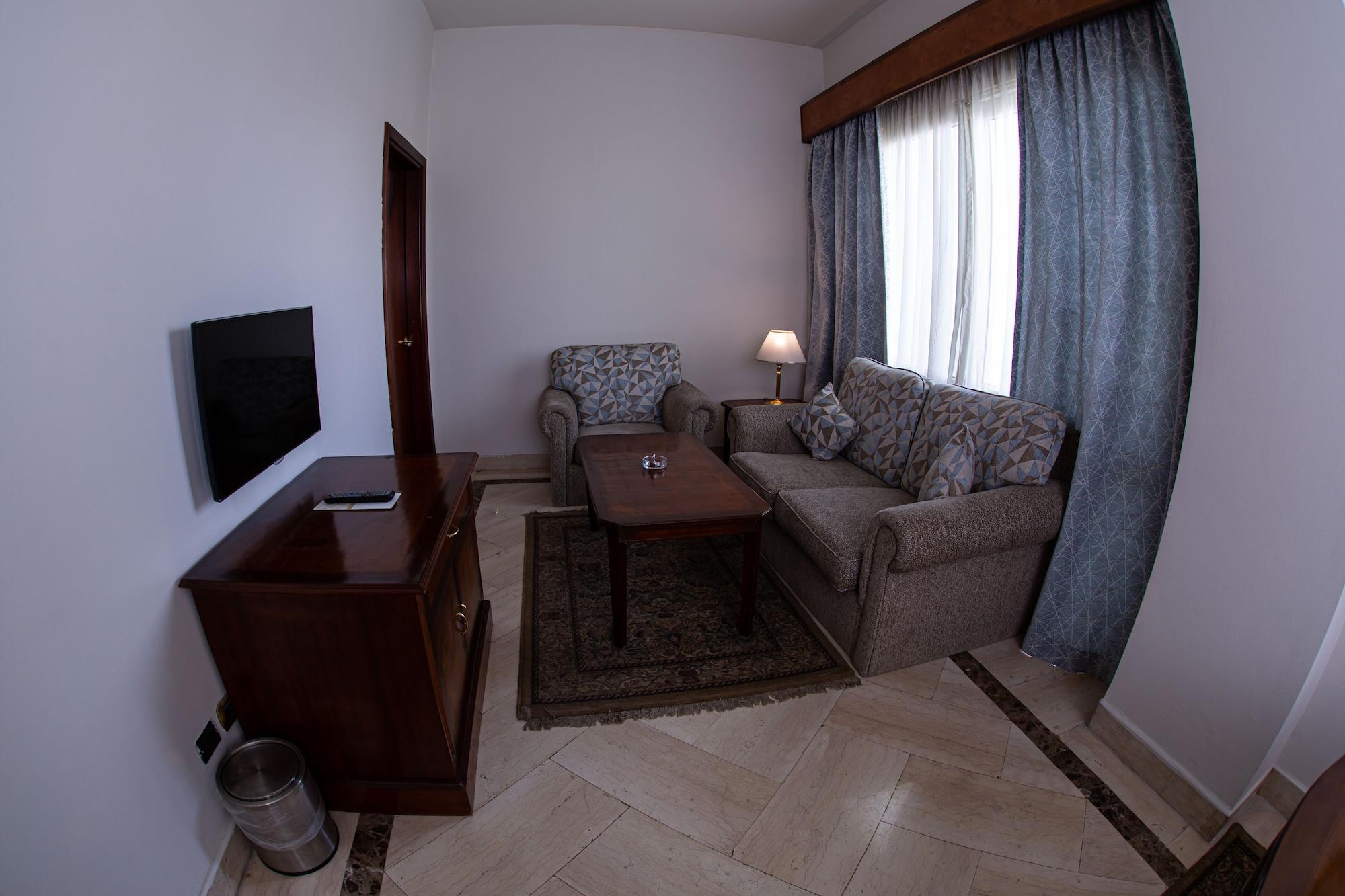 Triumph Plaza Hotel Cairo Exterior photo