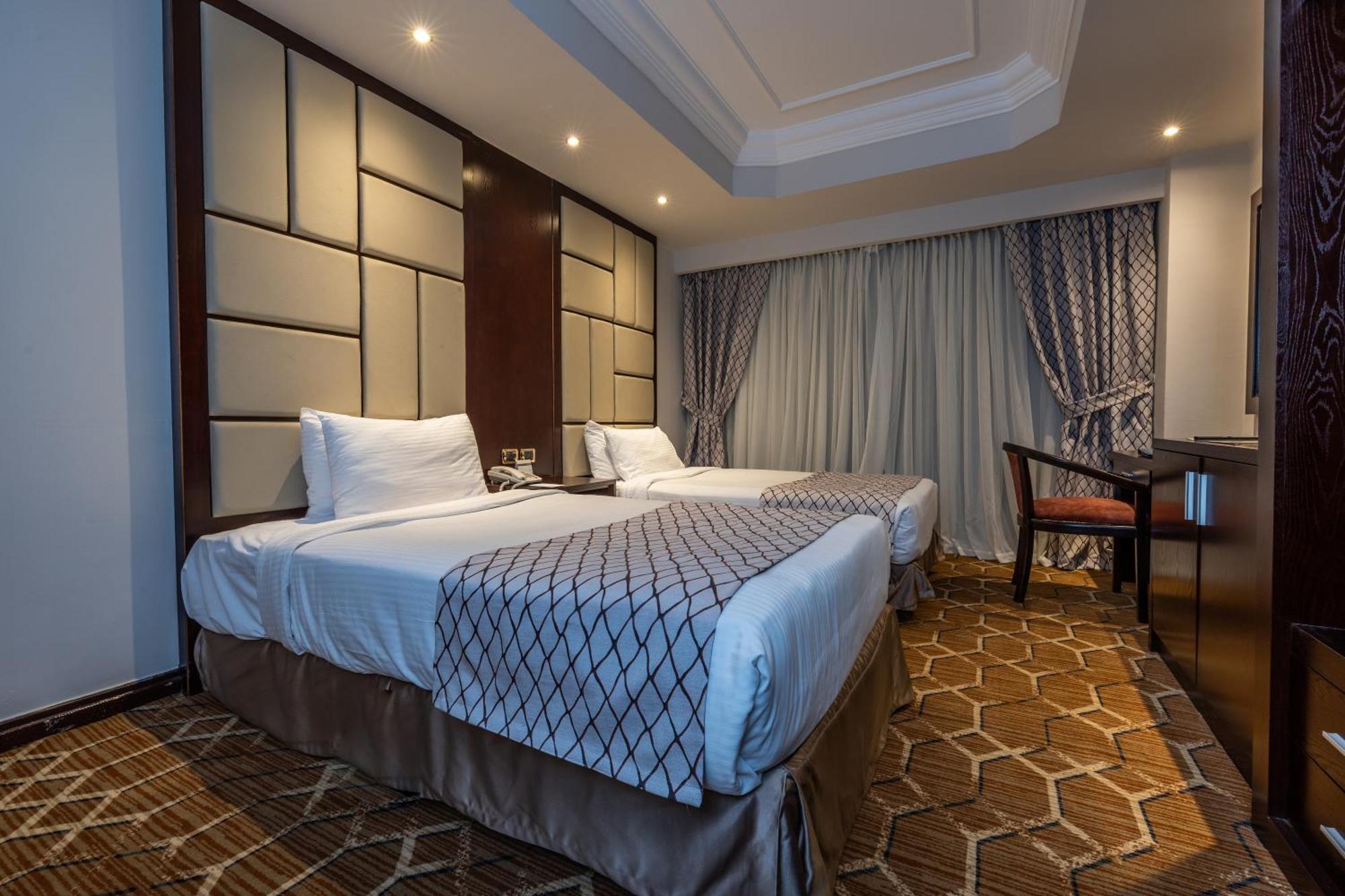 Triumph Plaza Hotel Cairo Exterior photo