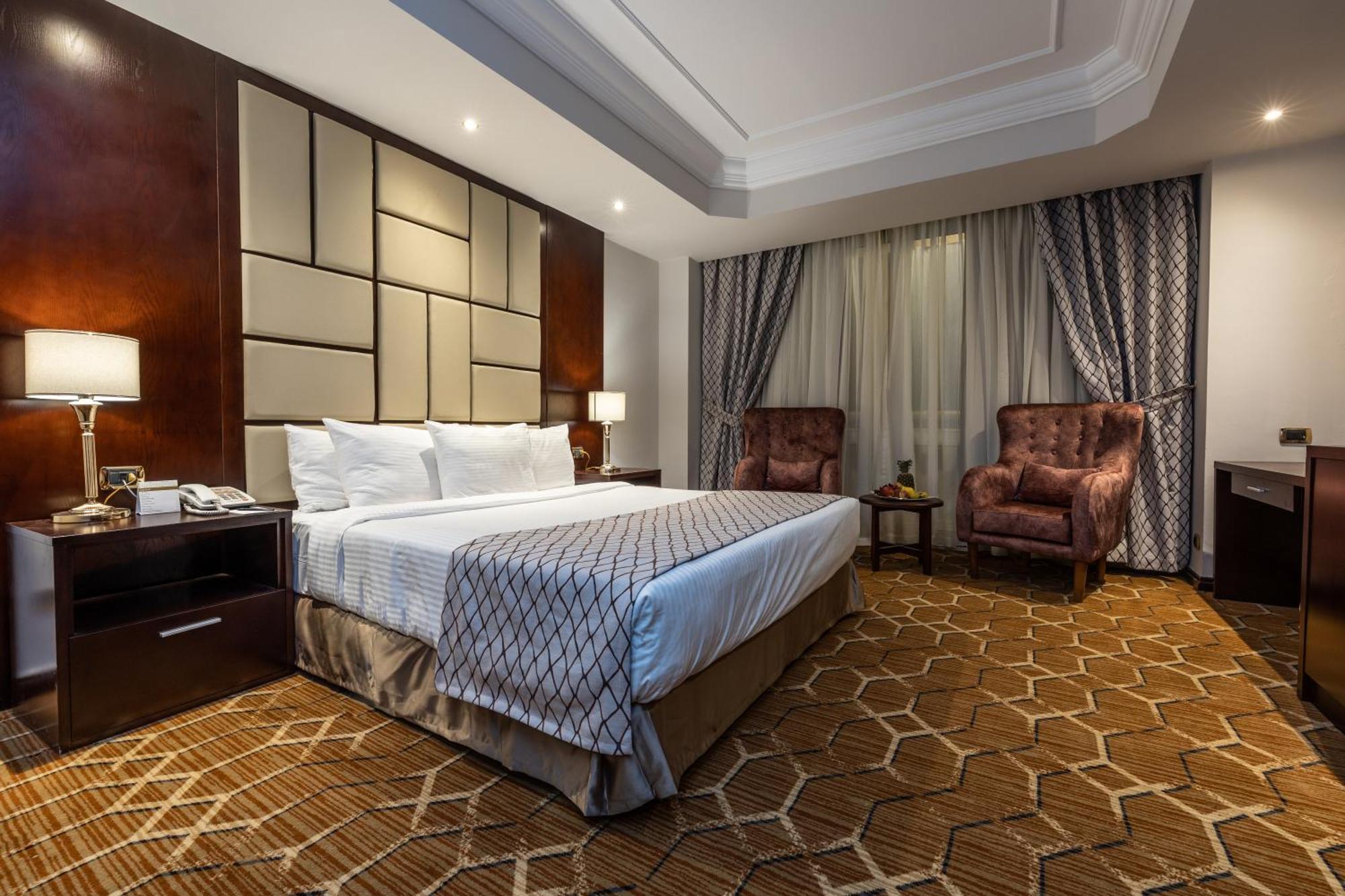 Triumph Plaza Hotel Cairo Exterior photo